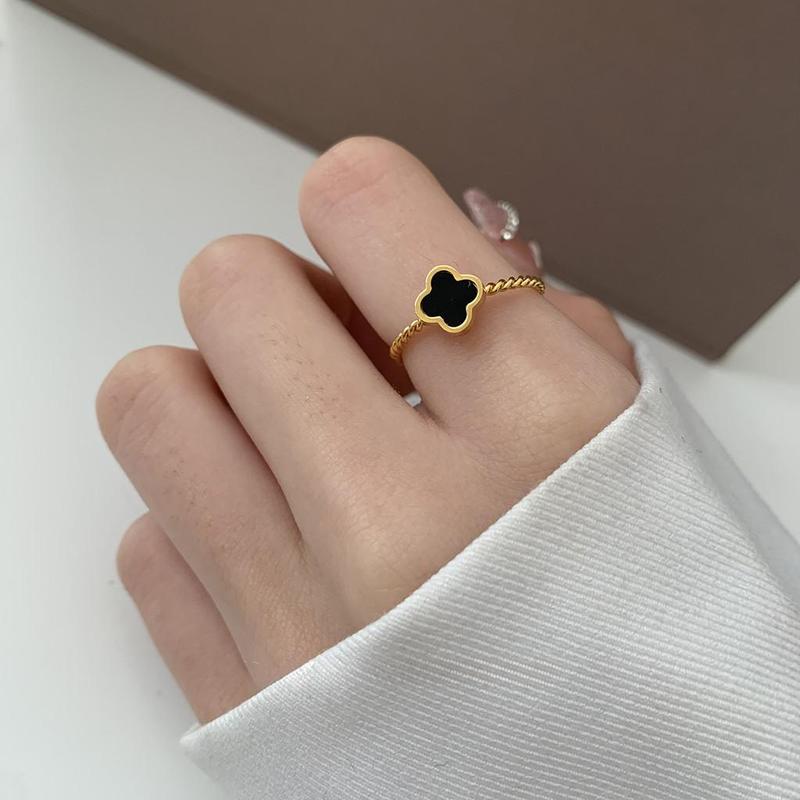 Nhẫn Cỏ Bốn Lá, Thép Titan Mạ Vàng 18k, Dành Cho Nữ, Không Gỉ Và Không Phai Màu Women 1