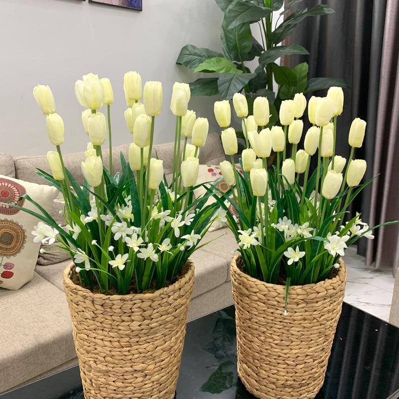 Giỏ hoa tulip kèm hoa thuỷ tiên trắng 60cm hoa giả trang trí Decor Decor Phòng Trang Trí Nhà