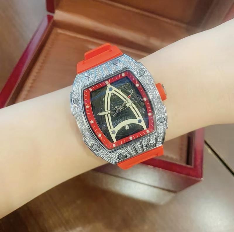 Product Introduction of Đồng Hồ Nam Dáng Thùng Đính Đá H1868 Thiết Kế Tàu Con Thoi Thời Trang Cá Tính Sang Trọng Đeo Tay Watch 7