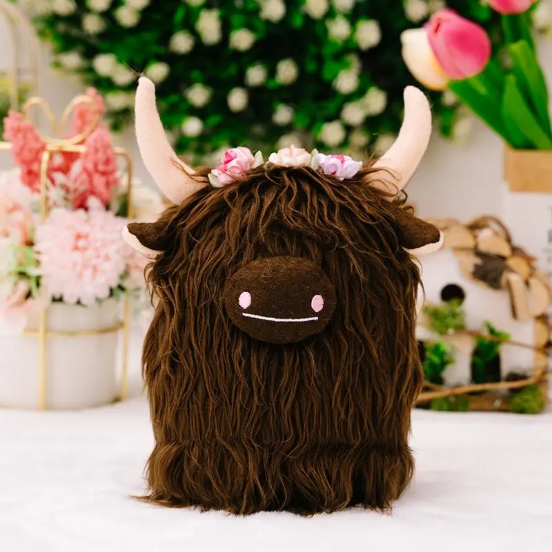 Highland Cow Design Plush Toy, 1 Count Stuffed Plushie, Soft and Comfy Muppet for Kids and Adults Home Office, Desktop Ornaments