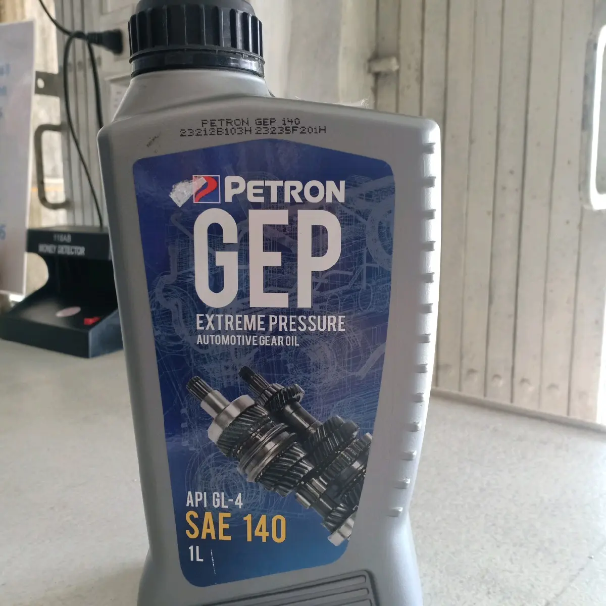 Petron GEP EXTREME Pressure Automotive Gear Oil API GL-4 SAE 140 1L ...