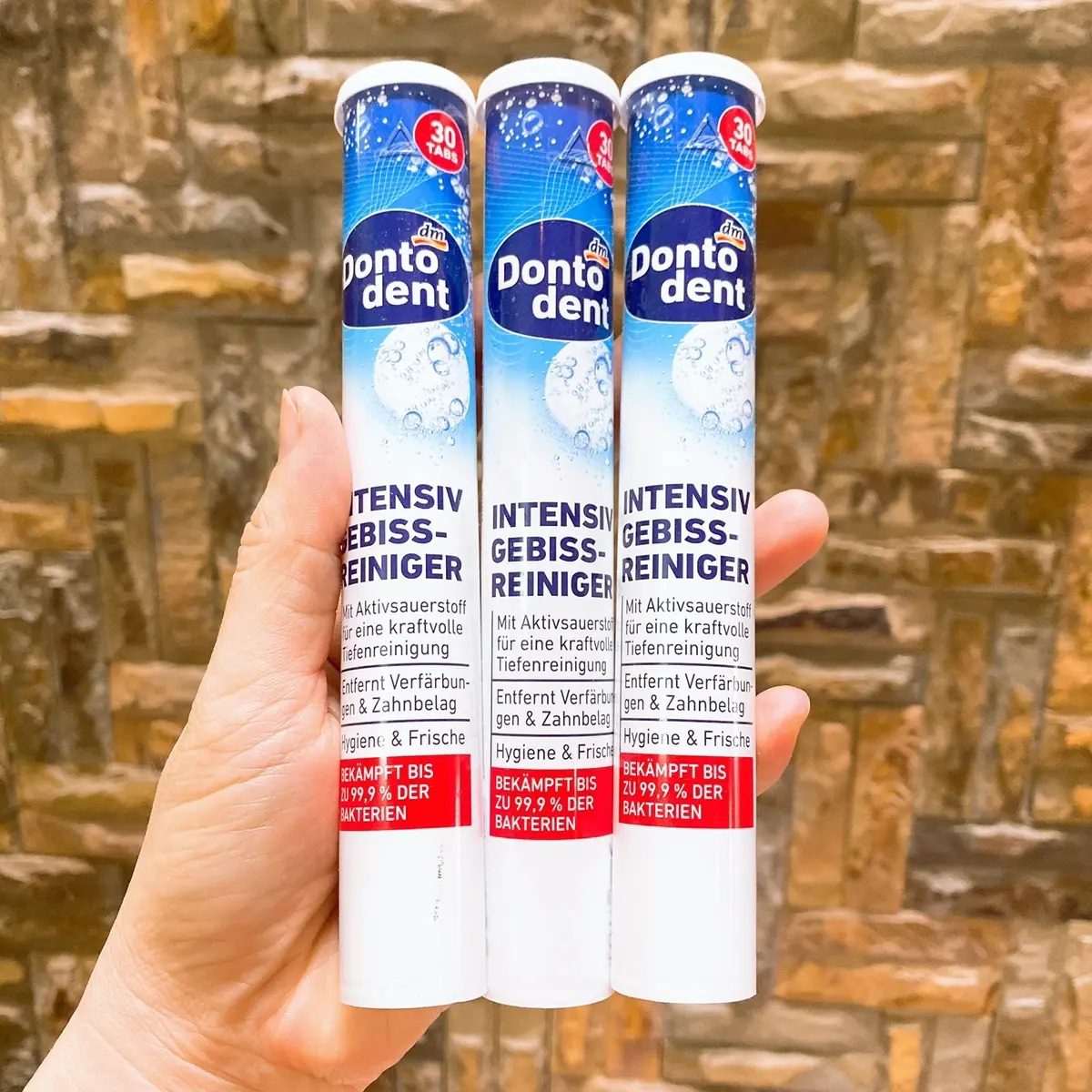 VIÊN SỦI DONTODENT LÀM SẠCH RĂNG GIẢ & NIỀNG RĂNG THÁO RỜI HOẶC CÓ THỂ DÙNG NHƯ NƯỚC XÚC MIỆNG GIÚP DIỆT VI KHUẨN