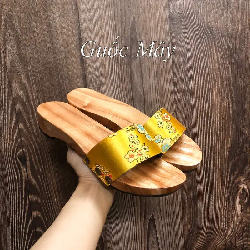 Guốc Gỗ Guốc Mộc Truyền Thống 4 Phân Dép Gỗ Quai Ngang 1