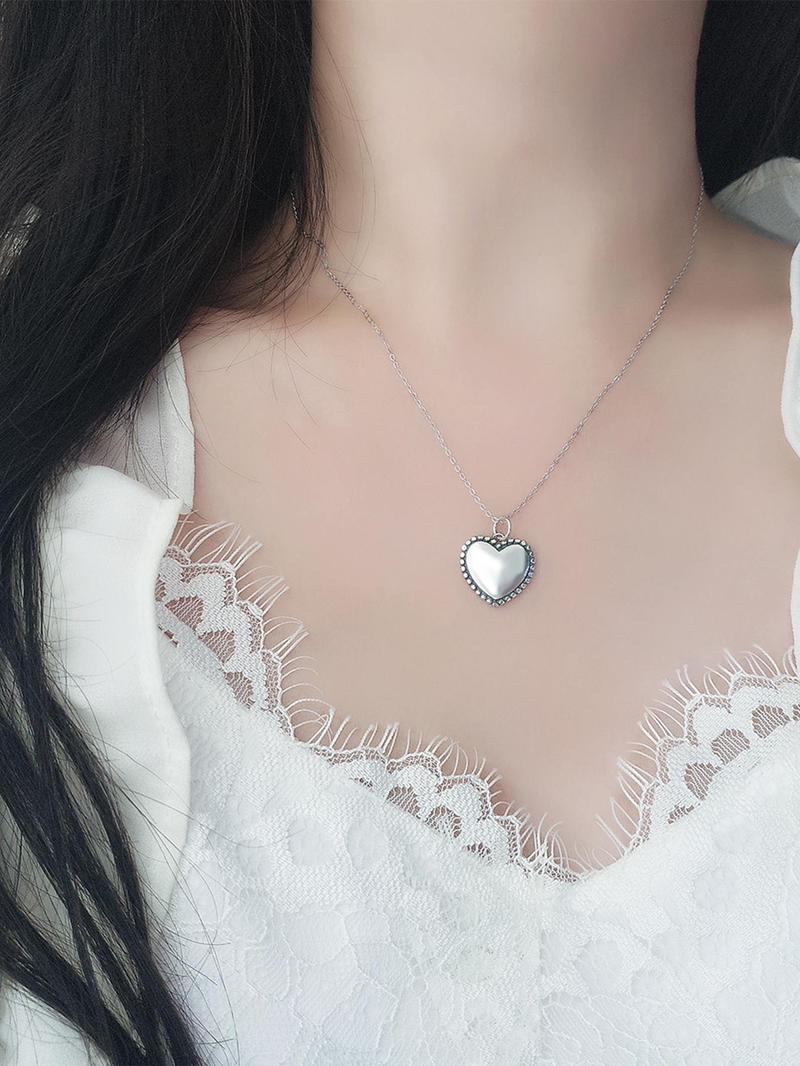 Product Introduction of 925 Sterling Silver Vintage Heart Shaped Pendant Necklace for Women, Fashion Jewelry for Party, Daily Decor, Trendy All-match & Exquisite Jewelry for Birthday Gift 3