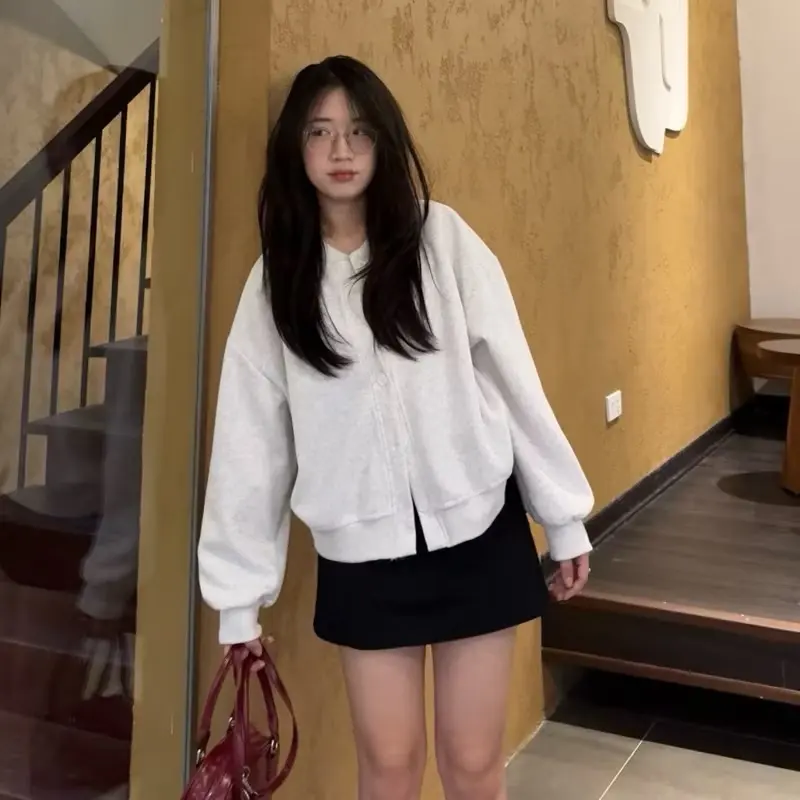 Áo cradigan lửng dáng siêu xinh cho các nàng mặc mùa thu đông