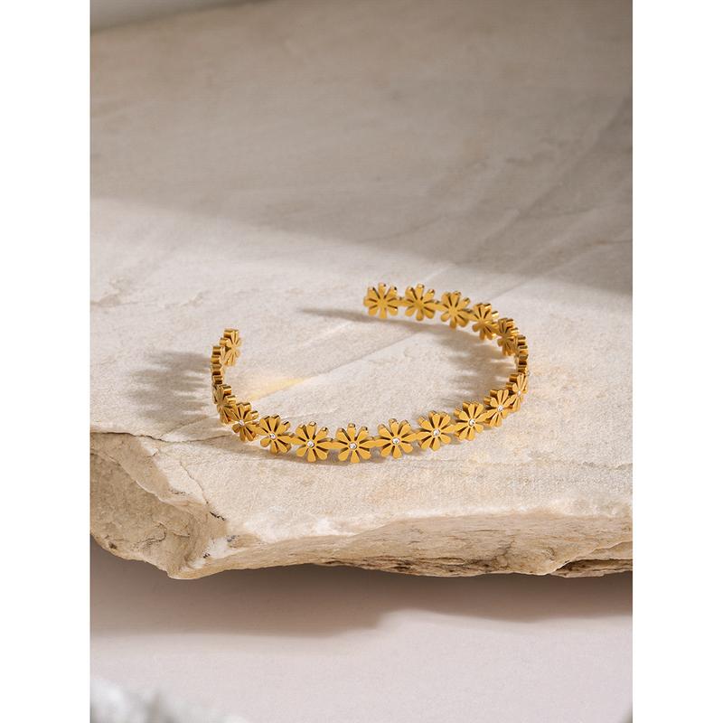 18K Gold Stainless Steel Little Daisy Pearl Opening Bracelet Ins Fashion Simple and Light Luxury Advanced Zircon Titanium Steel Bracelet 3