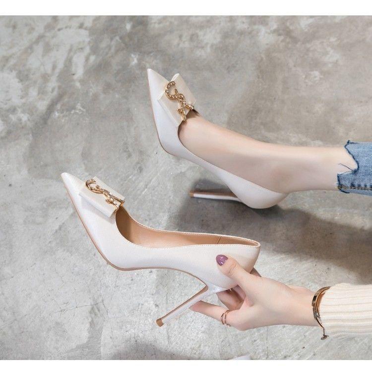 Product Introduction of Giày Cao gót, Mũi Nhọn, Màu Đen, Dễ Phối Đồ Cho Đám Cưới Và Phù Dâu, Giày Cao Gót đính đá Hàng Mới Về Mùa Lò Xo 2024, Dành Cho Giày Nữ, Thích Hợp Cho Giày Ở Nhà, Bata Giày, Styy2k, Giày Bà Bầu 7