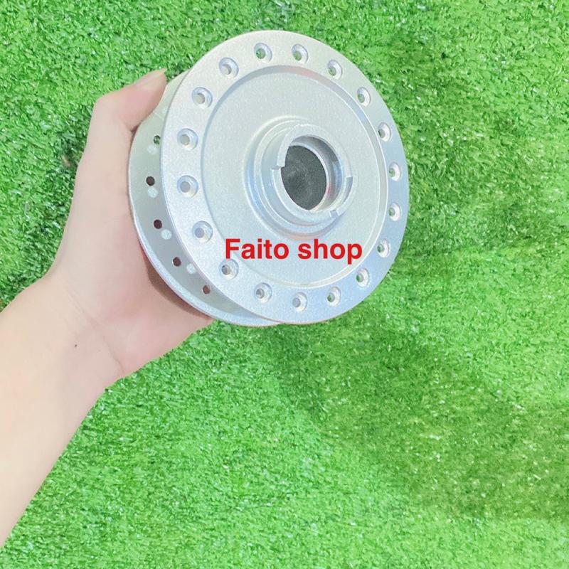 Đùm trước wave S110 màu bạc gắn đĩa