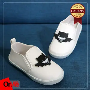Onvie Sepatu Slip on Anak Motif KELALAWAR Karet 3D