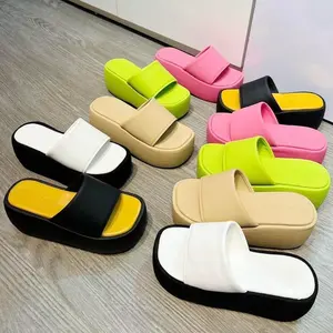 Tổng kho giày dép Ngọc Tít