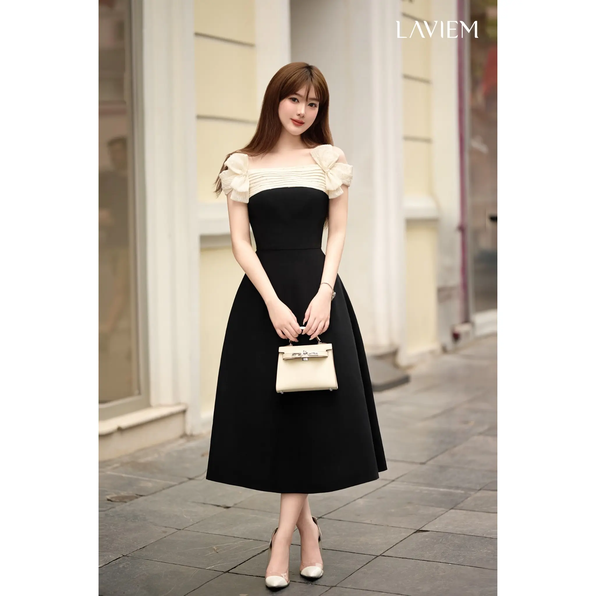 LAVIEM - Váy thiết kế đen cổ vuông đính nơ Minda Dress