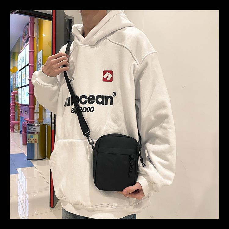 Product Introduction of túi Messenger Dành Cho Nam Giới, Thương Hiệu Thời Trang Mới 2024, Phong Cách Thường Ngày Và Đơn Giản, Túi Đựng Điện Thoại Di Động Túi Đeo Vai Nhỏ Thích Hợp Cho Nam Giới, Phong Cách Ins, Ba Lô, Túi Đeo Vai Nữ 12