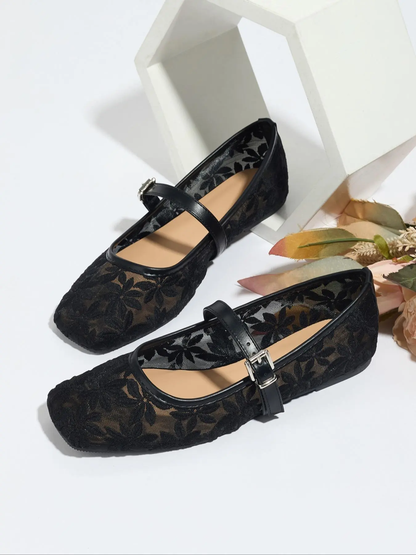 Women's Elegant Lace Pattern Ballet Flats, Fashionable Pointed Toe Flat Shoes for Summer, Lightweight Breathable Comfortable Shoes for Daily Wear, Girl