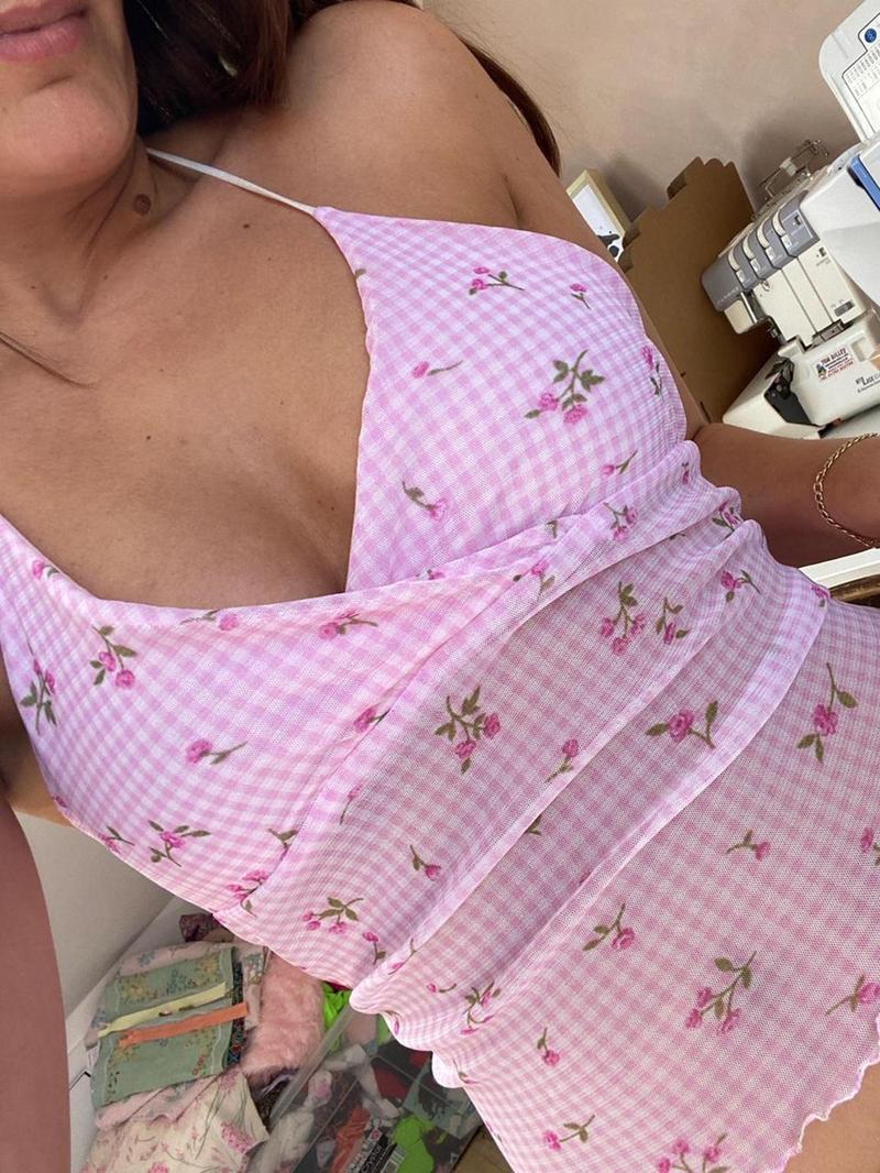 Product Introduction of Women's Floral & Gingham Print Lettuce Trim Halter Neck Tulle Top, Fashion Casual Backless Top for Daily Outdoor Wear, Ladies Clothes for Summer 5