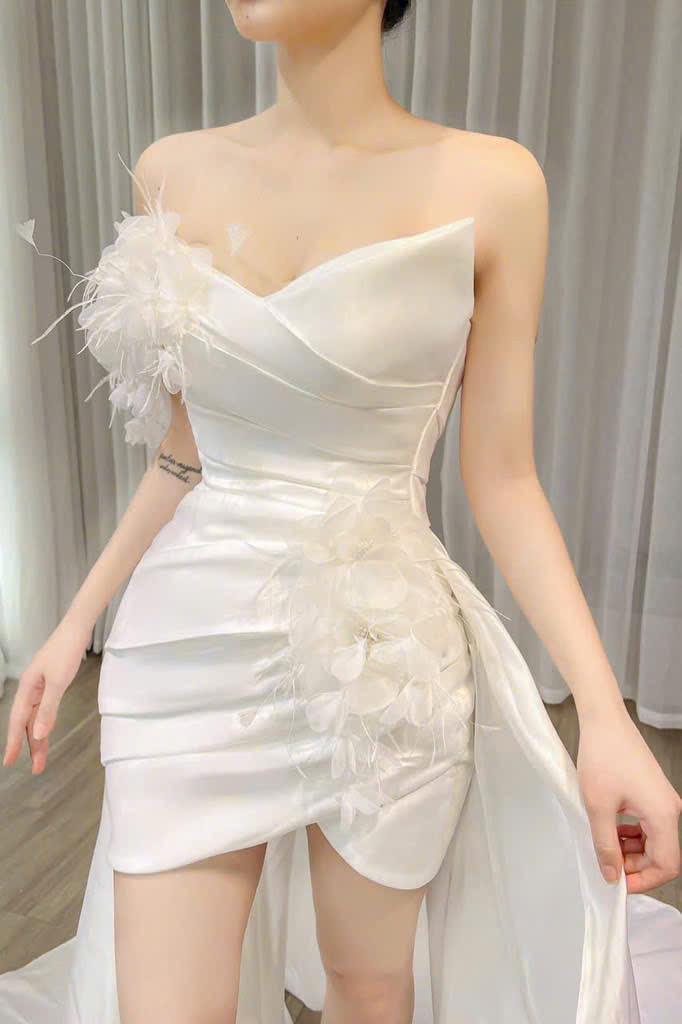 Product Introduction of Đầm maxi cưới năng động TRIPBLE T DRESS kèm tùng rời đính hoa nổi - size S/M/L 4