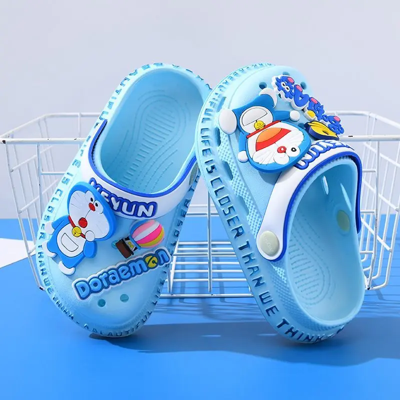 Giày Đi Biển Cho Bé Trai, Thiết Kế Doraemon, Kiểu Thoáng Khí, Hàng Mới Về Mùa Hè, Thích Hợp Cho Trẻ Em, Cỡ Trung Bình Và Lớn, Không Trơn Trượt Trong Nhà, Dép Xăng Đan Cho Em Bé Sandal Dép Lê