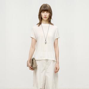 Minimalist Round Neck T-Shirt for Effortless Style