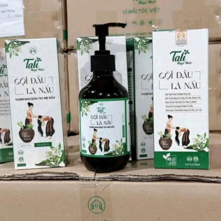 ( MUA 1 TẶNG QUÀ KÈM )DẦU GỘI LÁ NẤU  dầu gội thuần nhiên nhiên loại 300ml  Giúp hỗ trợ  mọc tóc, Giảm gãy rụng,  hỗ trợ giảm gàu, giảm ngứa,  tóc suông mượt Dành cho cả Nam và Nữ, Chăm sóc da