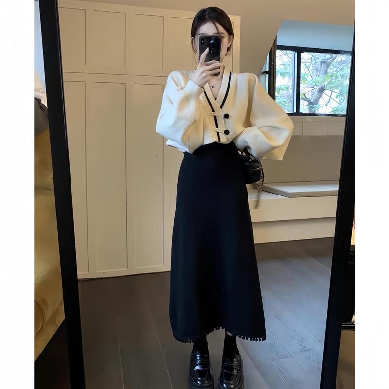 Áo len kiểu nữ chất dệt kim croptop dáng cardigan khuy hoa trà màu kem xinh Hàn Quốc KOZODA AL140 Women Voi