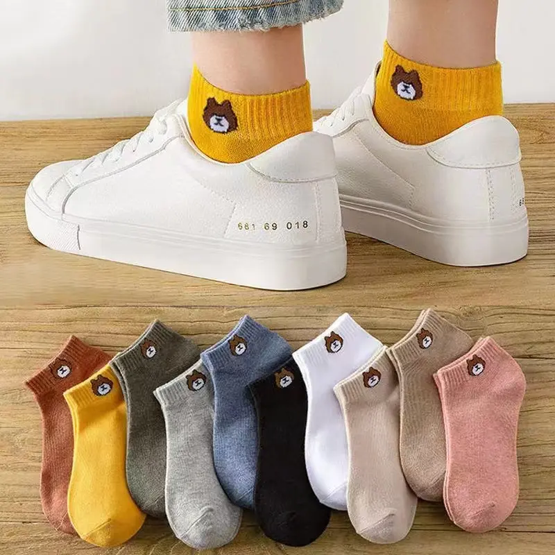 ถุงเท้าข้อสั้น แพ็ค 10คู่ 10สี แพ็คพร้อมถุงหมีบราวไลน์ลายการ์ตูนน่ารักใส่ได้ทั้งชายหญิง แพ็ค ถุงเท้าผ้าฝ้ายสไตล์เกาหลี ถุงเท้าหมีบราว พร้อมถุงหมีบราว หมีบราวไลน์ลายการ์ตูนน่ารัก รุ่น：Z110