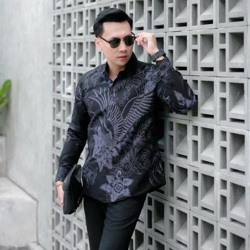 MELEWIS HITAM Kemeja Batik Pria Lengan Panjang Warna Hitam Full Furing Katun Slimfit 6