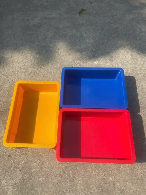 Khay nhựa B12 kt 35x25x10 cm, Khay nhựa đụng linh kiện, bulong, ốc vít 1