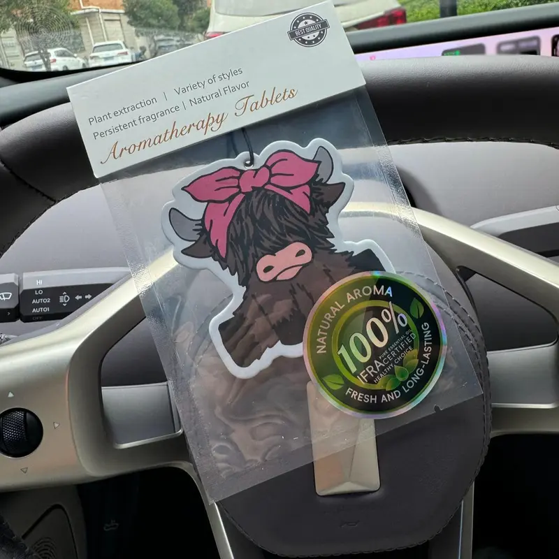 Cute Highland Bull Design Car Air Freshener, Car Rear-view Mirror Hanging Aromatherapy Tablet, Car Interior Decoration Accessories 2