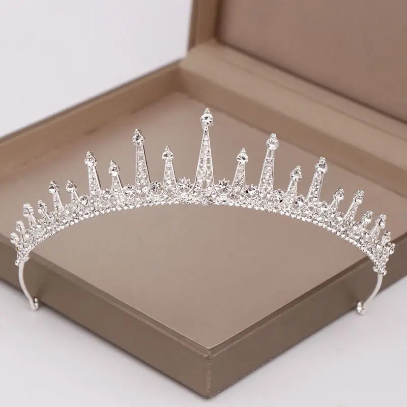 Crown crystal wedding beauty