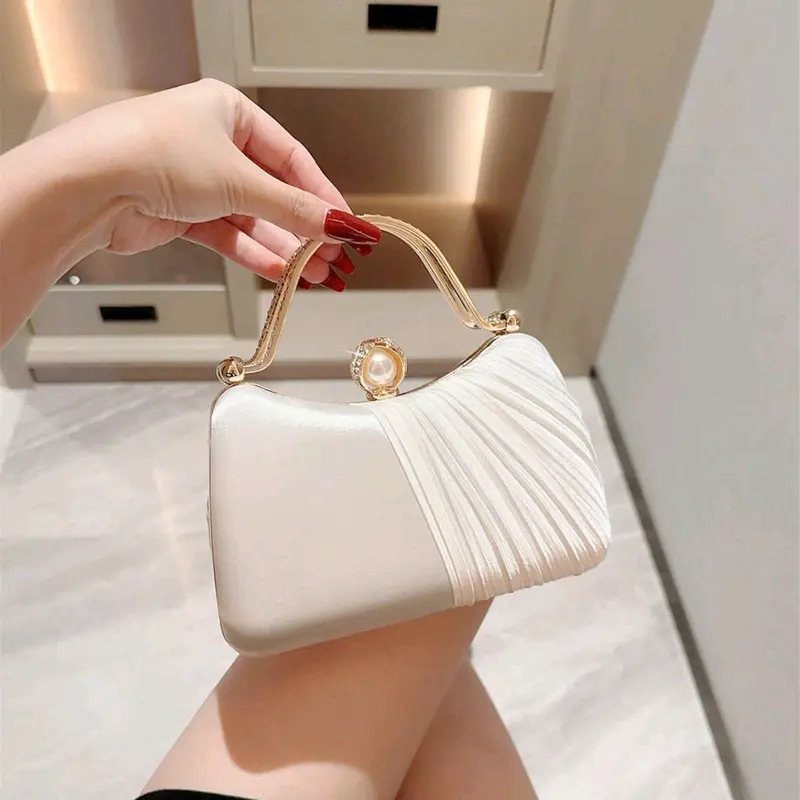 Túi Xách Nữ Đeo Chéo Women Bag Clutch Cầm Tay Cốp Đi Tiệc Quai Kiềng Đôi Lụa Màu Kem Xếp Ly Kèm Dây Xích Size 19 HÀNG CHUẨN QC Nhung đá 2
