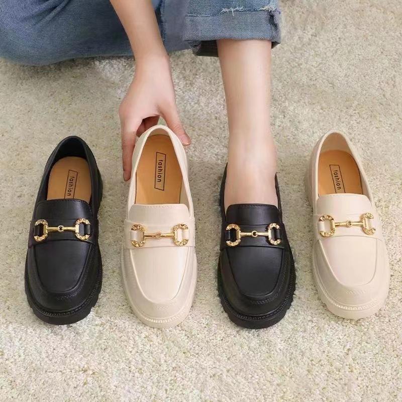 Giày Moca nhựa đi mưa mũi tròn cao 3cm slip on siêu nhẹ thời trang mới nhất A88 V342 7