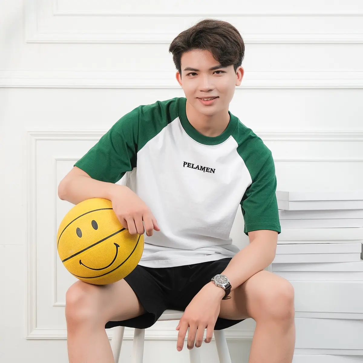 PLM10Áo thun phối tay áo raplan, 5 màu sắc lựa chọn, với chất vải thun cotton thoáng mát dày dặn. Form ao unisex phù hợp cho cả nam và nữ