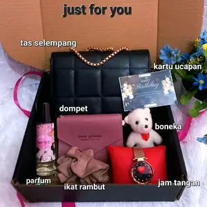 hampers cewek ulangtahun/ wisudah/pernikahan Gift Hadiah Kado