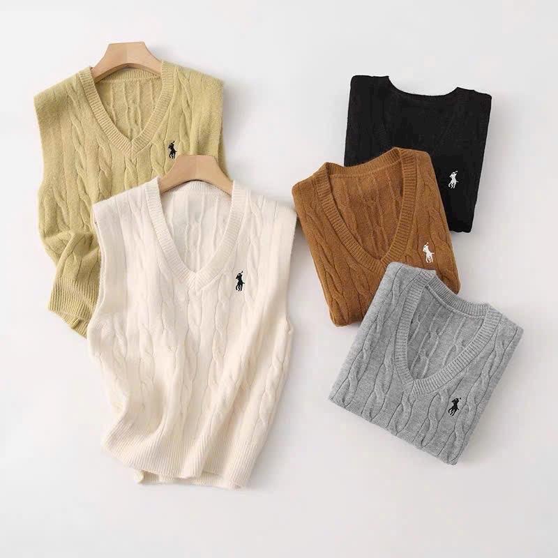  Áo gile len vặn thừng thêu hình ngựa chất len mịn. 