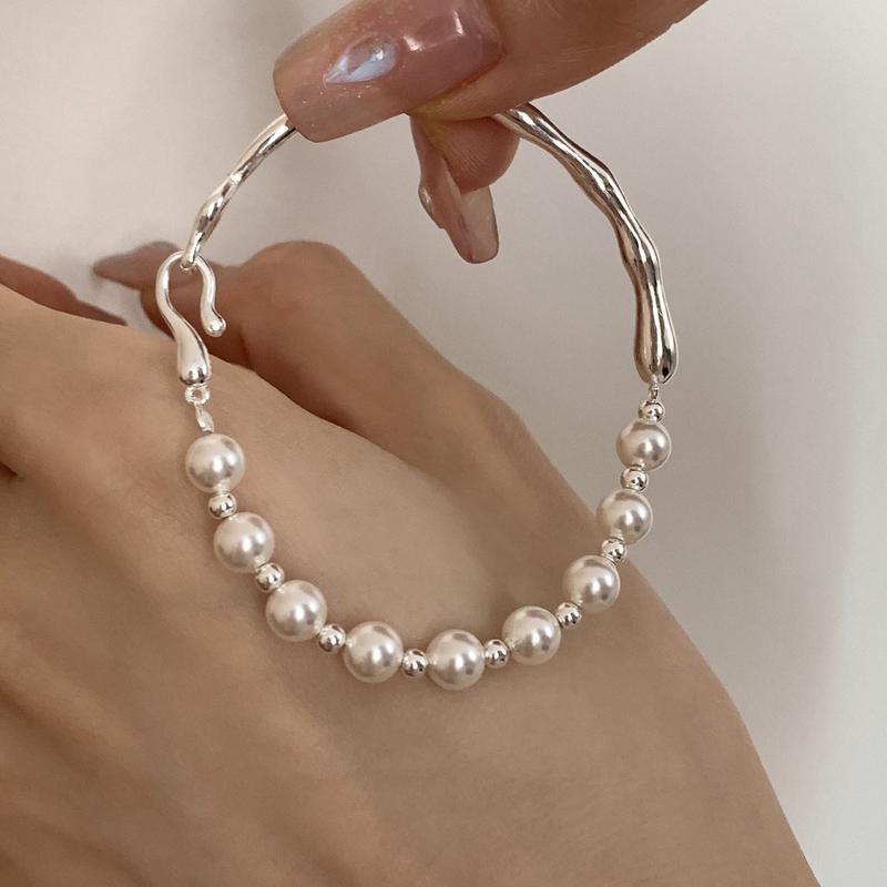 Product Introduction of 2025 New Clear Cold Wind Baroque Pearl Bracelet for Women, Small and Exquisite Handmade, Student Bracelet, Gift for Best Friends tahitian  pearl oriental  pearl 7