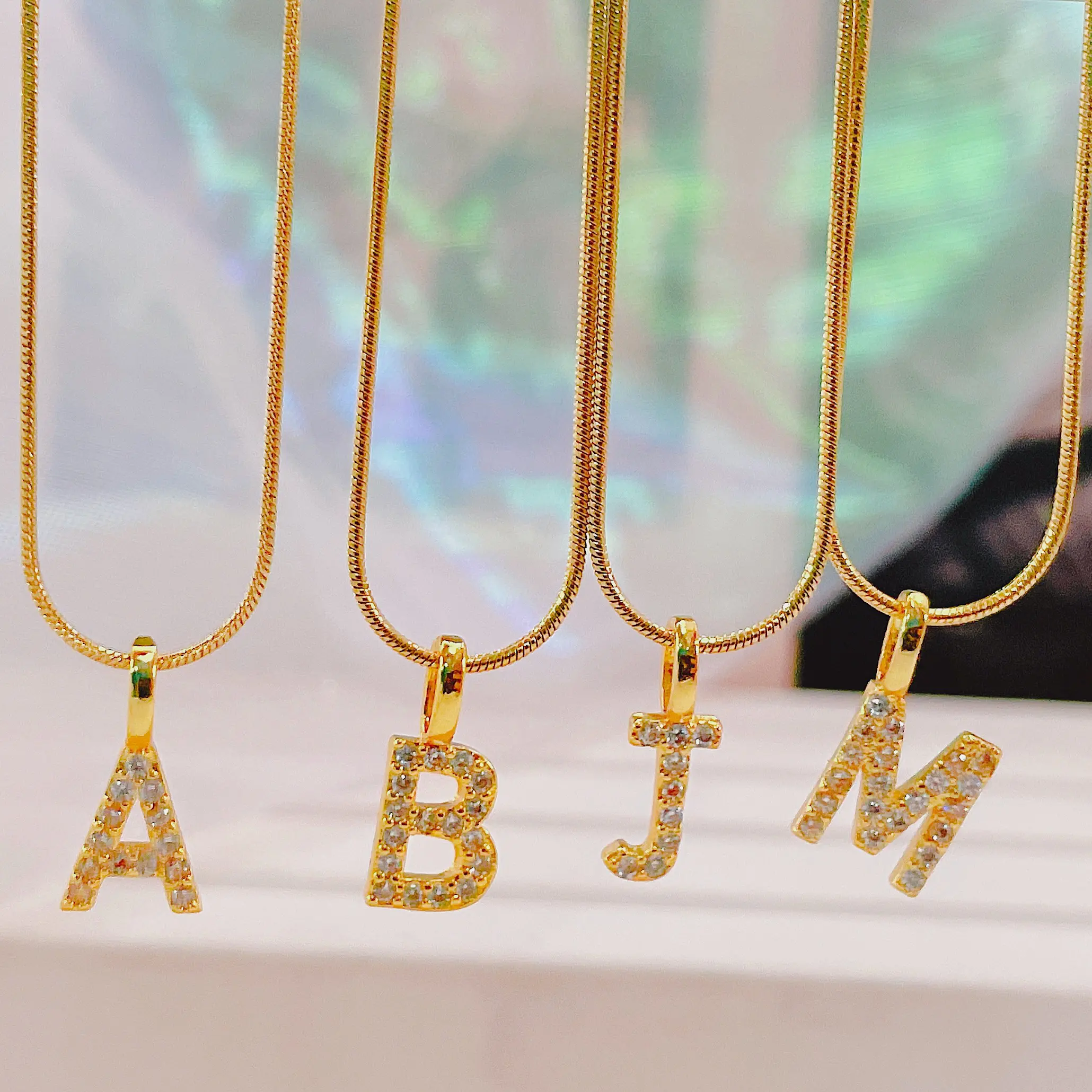 [A~Z]26 Initial Tiny Letter Pendant Necklace Accessories For Women Free Box.[18inches/Round Chain}GL01#