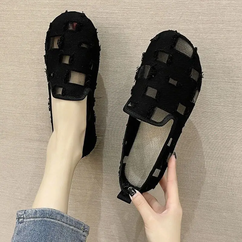 Giày Nữ, Ngoại Cỡ (35-43), Giày Vải Mùa Hè, Giày Lưới, Thiết Kế khoét lỗ Chống Trượt, Đế Mềm, Dép Lười, Có Cỡ 42 Shoes