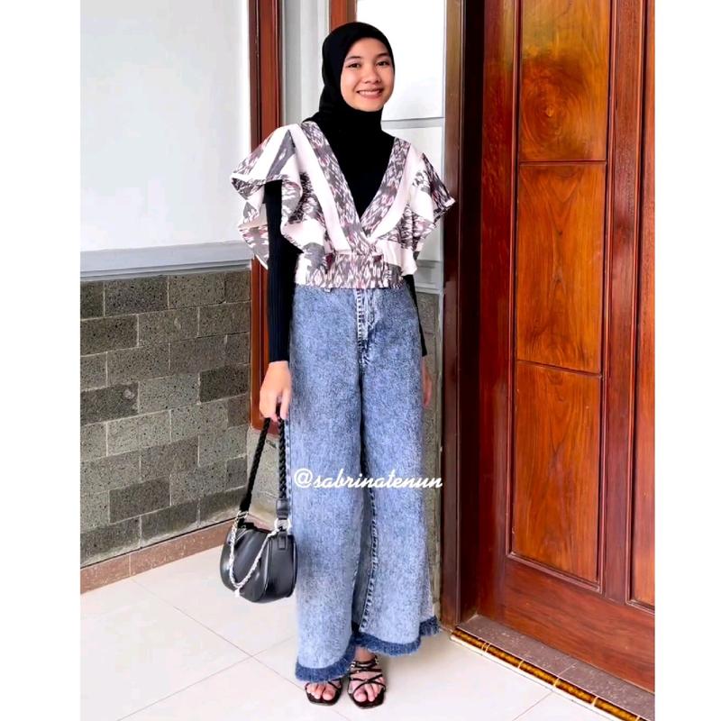 SABRINA TENUN - LAURA OUTER TENUN 1