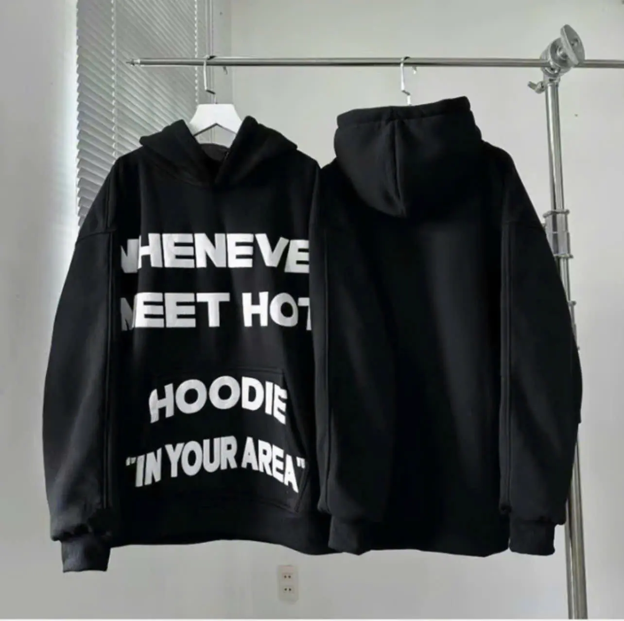 ÁO KHOÁC hoodie Chui Nam Nữ In Chữ Nổi Tay Phồng Có Nón Rộng Thời Trang Sành Điệu Cá Tính,Áo Hoodie,áo hoodie