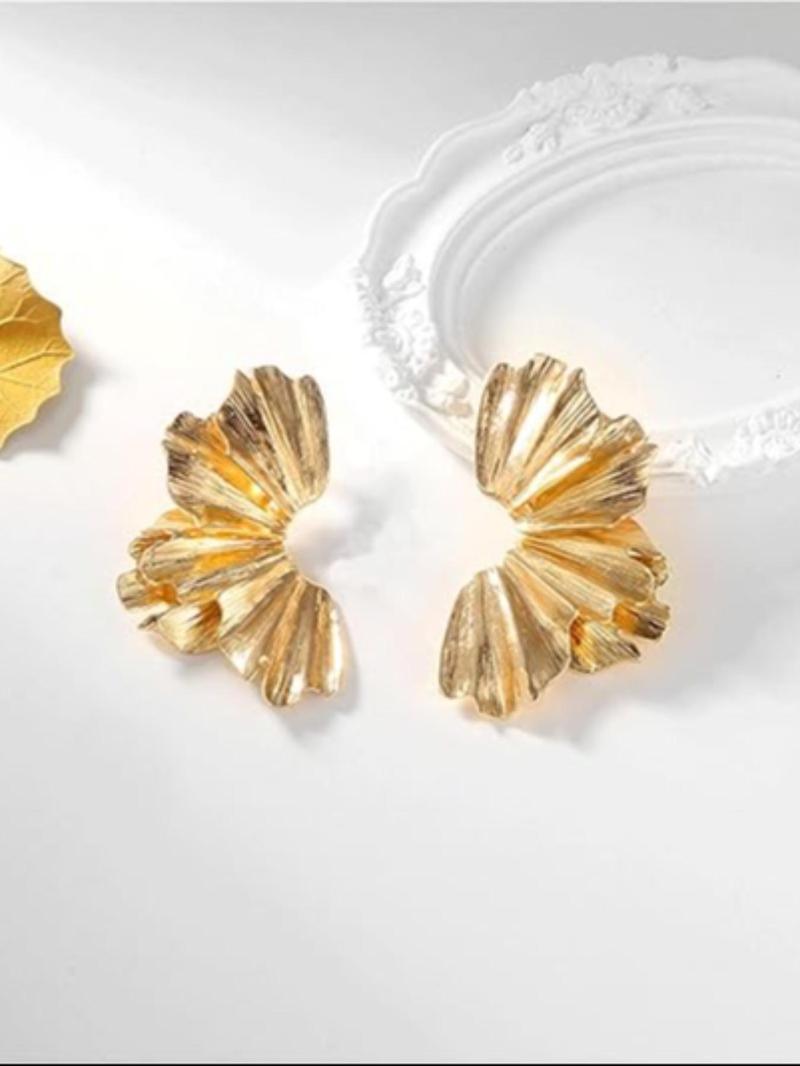 Product Introduction of Boho Style Texture Metal Design Stud Earrings, Fashion Stud Earrings for Party, Daily Decor, Trendy All-match Vintage Jewelry for Birthday Gift, Gifts for Her 3