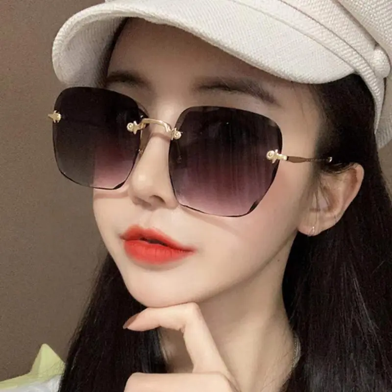 KACAMATA HITAM WANITA UMROH DAN HAJI FASHION GAYA TANPA BINGKAI KACAMATA PLMX06 NEW TREND FASHION 3