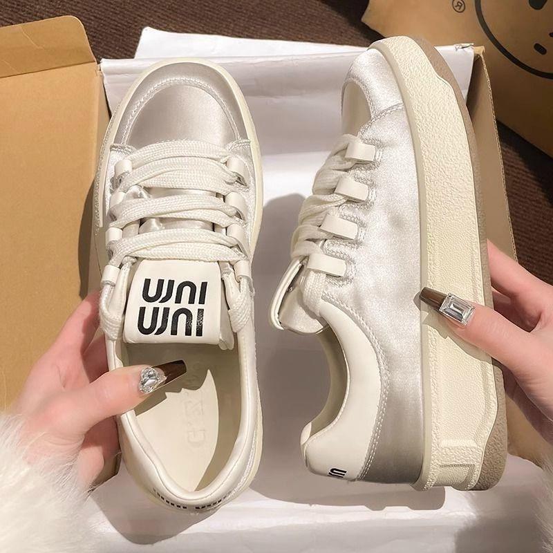 Product Introduction of Stylish White Shoes for Women in Spring 2024 13