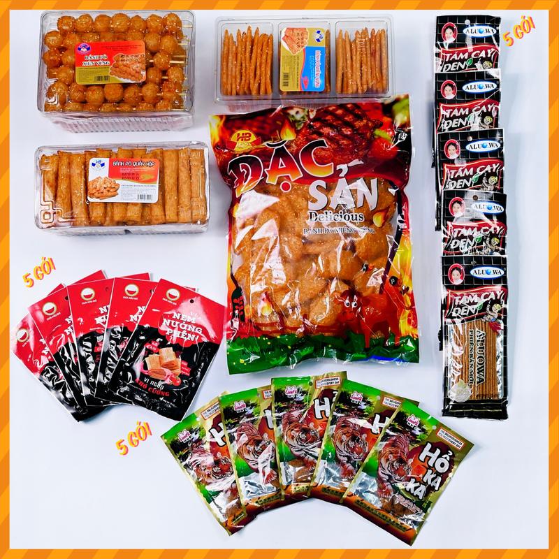 Combo BÁNH BÒ PLUS gồm : 1 hộp bò xiên + 1 hộp bò quẩy + 1 hộp bò 3 ngăn + 1 túi bò đặc sản + 5 gói tăm cay đen ( Tặng thêm 5 gói hổ kaka + 5 gói nem nướng phên ) - Đồ Ăn Vặt Anh Em Food