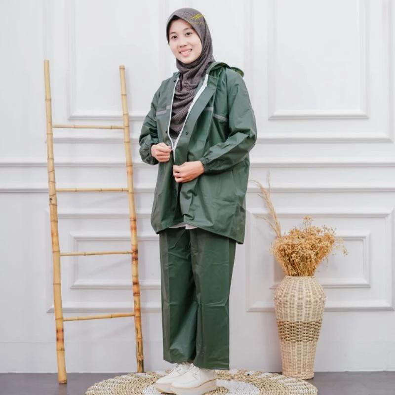Product Introduction of Senwil Jas Hujan Setelan Pria Wanita RAINCOAT Motor Original Bahan PVC 0,25 Tebal Anti Rembes 2