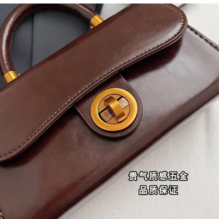 Túi xách nữ A112 thời trang đeo chéo cầm tay tặng kèm móc khoá hàng quảng châu cao cấp ( size 22cm) 2