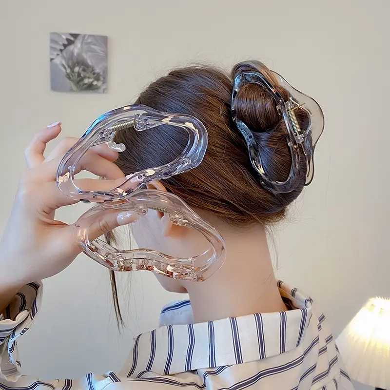 Large cloud jelly color hair clip women's Korean elegant simple ins style versatile fashion shark clip hair accessories