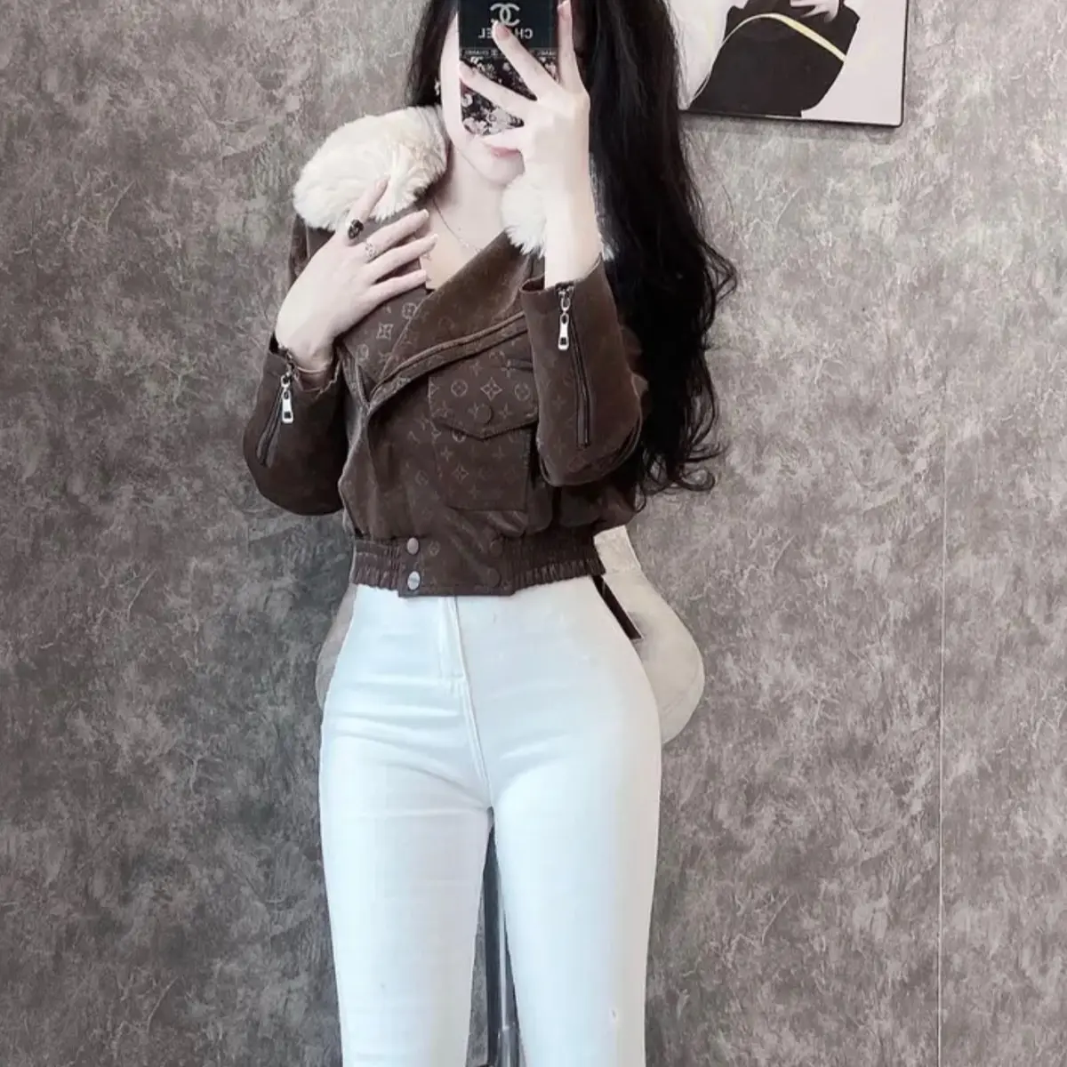 Áo khoác da nhung lót lông in chìm chữ 9230 ( cổ lông tháo rời  ) hàng QCL1