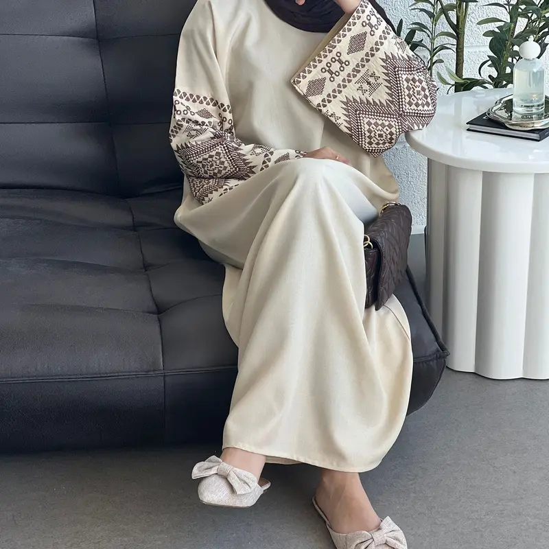 Loriya 2024 TikTok E-commerce Fashion Embroidered Dubai Turkey Party Abaya LR901 1