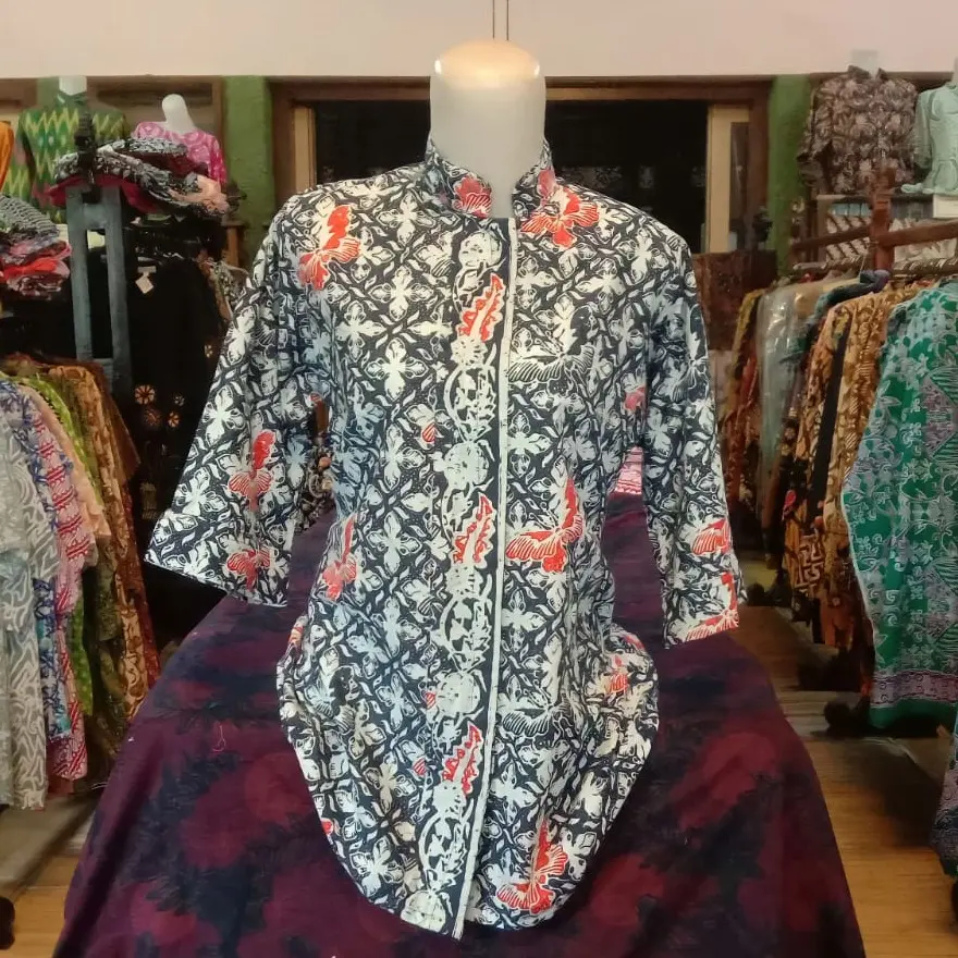Blouse kantor batik cap Cempaka Laweyan
