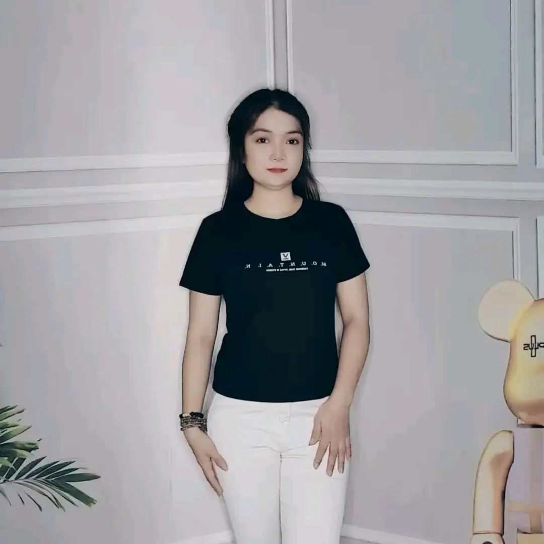 Áo Thun Nữ .QN126 .Fom carotop. Cổ Tròn. Cottonthái. Co Giãn.Bốn Chiều .Mềm Mịn Mát.Thấm Hút Mồ Hôi ạ