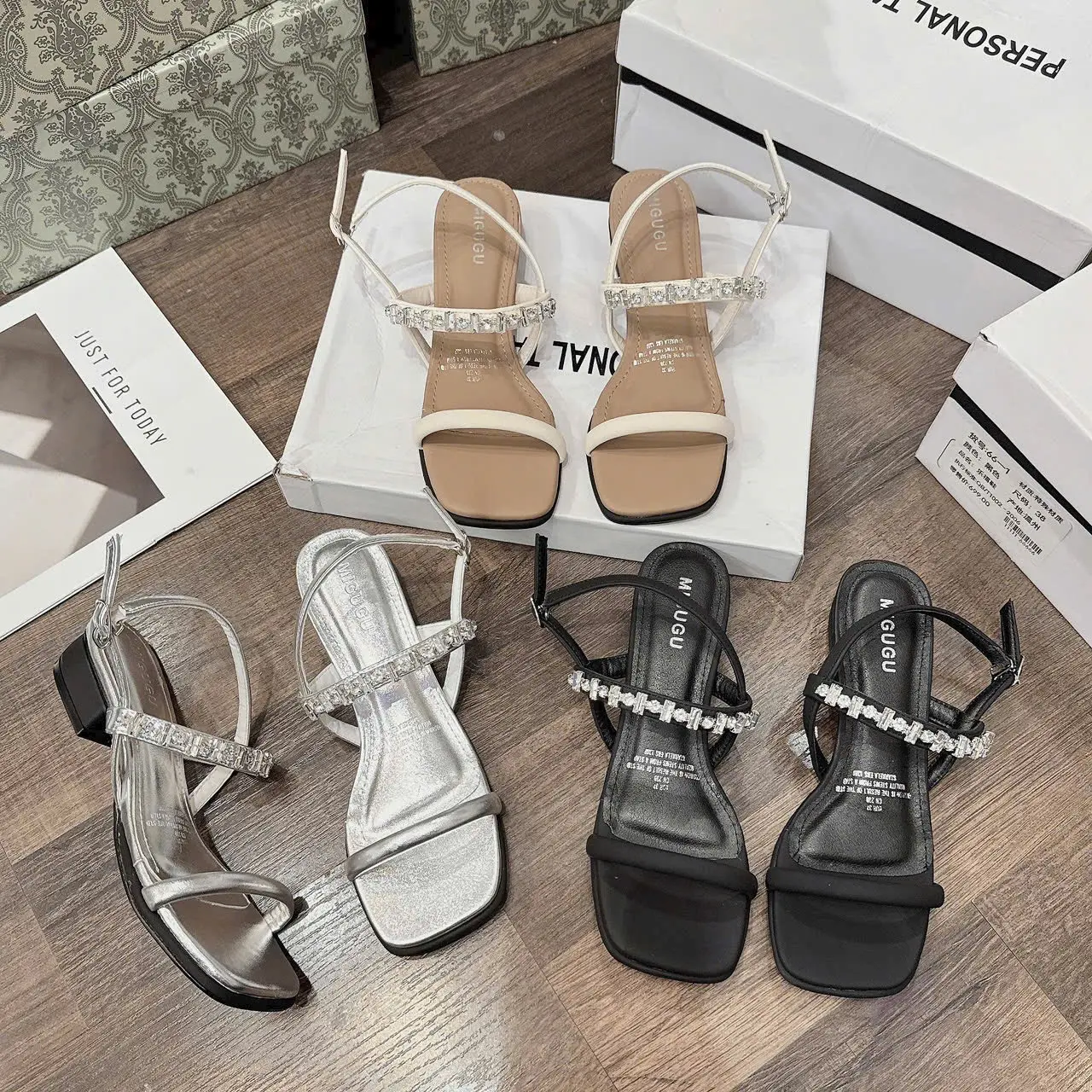 Cao gót Sandal 2 quai đính đá oi 3 cm- G101